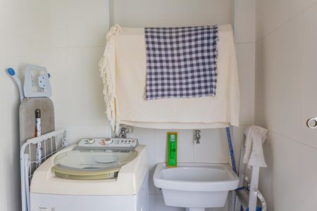 Apartamento para alugar com 75m², 2 quartos e 1 vagaCozinha e Área de Serviço