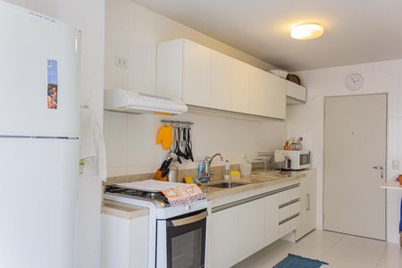 Apartamento para alugar com 75m², 2 quartos e 1 vagaCozinha e Área de Serviço