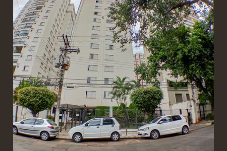 Apartamento para alugar com 75m², 2 quartos e 1 vagaFachada