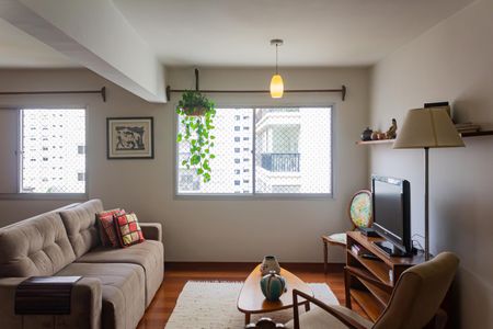 Apartamento para alugar com 75m², 2 quartos e 1 vagaSala