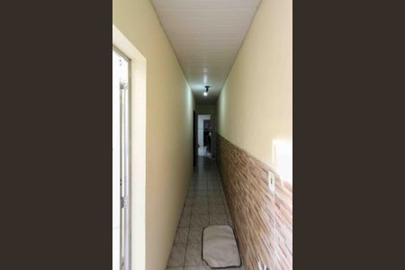 Casa à venda com 150m², 2 quartos e 2 vagasCorredor
