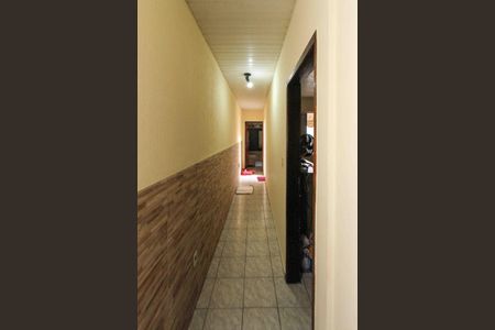 Casa à venda com 150m², 2 quartos e 2 vagasCorredor