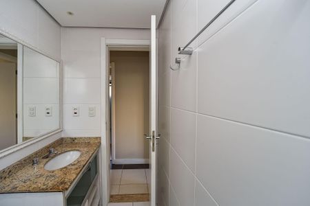 Apartamento à venda com 89m², 2 quartos e 1 vaga Apartamento à venda com 89m², 2 quartos e 1 vagaBanheiro Social
