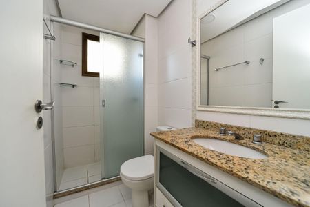 Apartamento à venda com 89m², 2 quartos e 1 vaga Apartamento à venda com 89m², 2 quartos e 1 vagaBanheiro Social