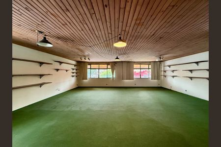 Casa à venda com 491m², 4 quartos e 6 vagasSalão Superior