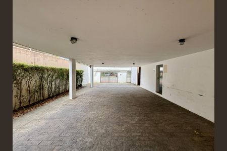 Casa à venda com 491m², 4 quartos e 6 vagasGaragem