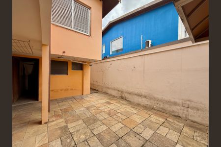 Casa à venda com 491m², 4 quartos e 6 vagasQuintal de Serviço