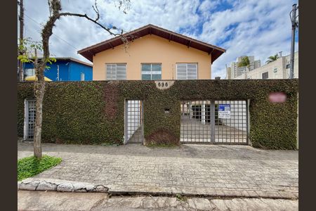 Casa à venda com 491m², 4 quartos e 6 vagasFachada