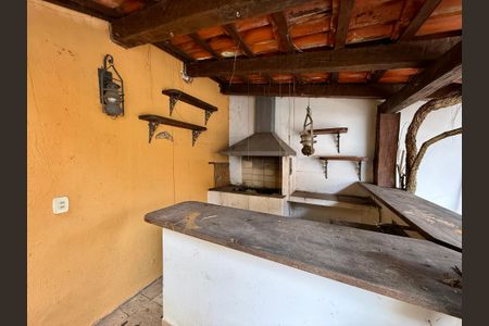 Casa à venda com 491m², 4 quartos e 6 vagasChurrasqueira