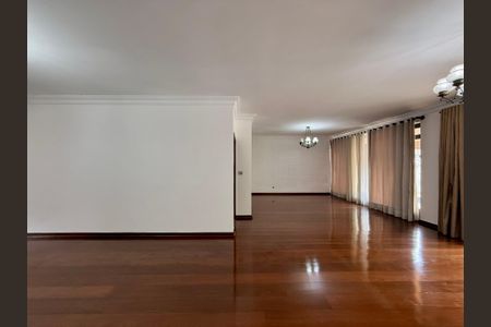 Sala de casa à venda com 4 quartos, 491m² em Chácara Santo Antônio (zona Sul), São Paulo