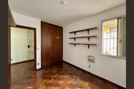 Casa à venda com 491m², 4 quartos e 6 vagasQuarto 1