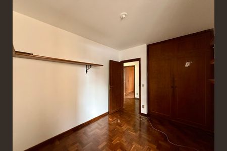 Casa à venda com 491m², 4 quartos e 6 vagasQuarto 1