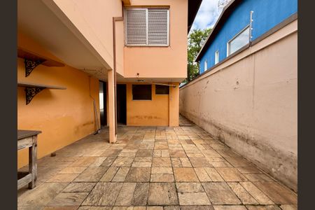 Casa à venda com 491m², 4 quartos e 6 vagasQuintal de Serviço