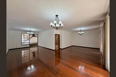 Sala de casa à venda com 4 quartos, 491m² em Chácara Santo Antônio (zona Sul), São Paulo