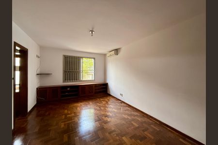 Casa à venda com 491m², 4 quartos e 6 vagasSuíte 1