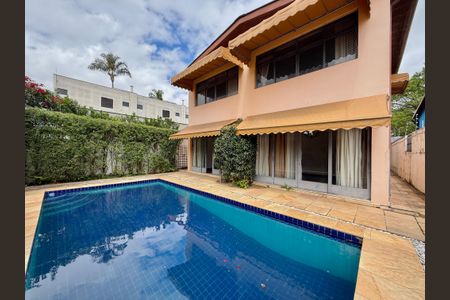 Casa à venda com 491m², 4 quartos e 6 vagasPiscina