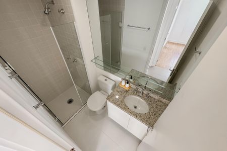 Apartamento à venda com 66m², 2 quartos e 2 vagas Apartamento à venda com 66m², 2 quartos e 2 vagasBanheiro Social