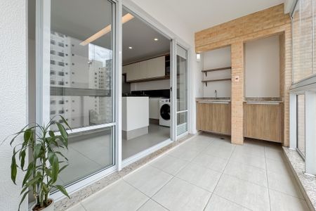Apartamento à venda com 66m², 2 quartos e 2 vagas Apartamento à venda com 66m², 2 quartos e 2 vagasVaranda da Sala