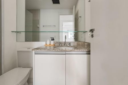 Apartamento à venda com 66m², 2 quartos e 2 vagas Apartamento à venda com 66m², 2 quartos e 2 vagasBanheiro Social