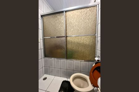 Casa para alugar com 200m², 2 quartos e 2 vagas Casa para alugar com 200m², 2 quartos e 2 vagasBanheiro de Serviço