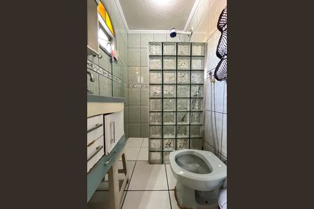 Casa para alugar com 200m², 2 quartos e 2 vagas Casa para alugar com 200m², 2 quartos e 2 vagasBanheiro da Suíte 2
