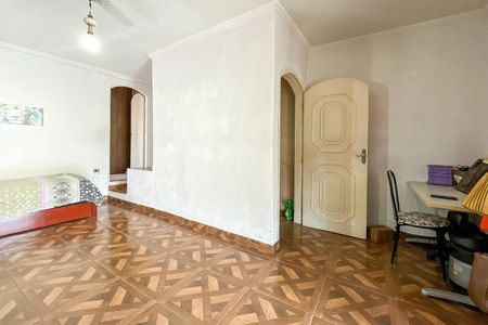 Casa para alugar com 200m², 2 quartos e 2 vagas Casa para alugar com 200m², 2 quartos e 2 vagasSuíte