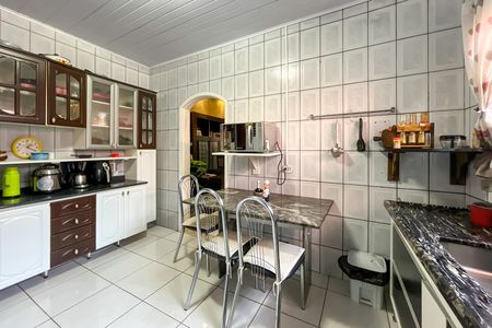 Casa para alugar com 200m², 2 quartos e 2 vagas Casa para alugar com 200m², 2 quartos e 2 vagasCozinha