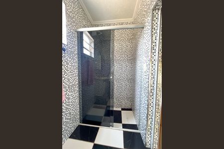 Casa para alugar com 200m², 2 quartos e 2 vagas Casa para alugar com 200m², 2 quartos e 2 vagasBanheiro da Suíte 1