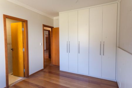 Apartamento para alugar com 120m², 3 quartos e 1 vagaSuíte 1