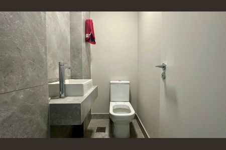 Apartamento à venda com 93m², 3 quartos e 2 vagas Apartamento à venda com 93m², 3 quartos e 2 vagasLavabo