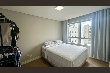 Apartamento à venda com 93m², 3 quartos e 2 vagas Apartamento à venda com 93m², 3 quartos e 2 vagasQuarto