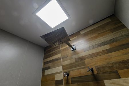 Apartamento à venda com 63m², 2 quartos e 1 vaga Apartamento à venda com 63m², 2 quartos e 1 vagaBanheiro