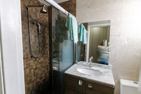 Apartamento à venda com 63m², 2 quartos e 1 vaga Apartamento à venda com 63m², 2 quartos e 1 vagaBanheiro da Suíte