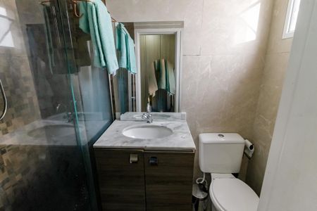 Apartamento à venda com 63m², 2 quartos e 1 vaga Apartamento à venda com 63m², 2 quartos e 1 vagaBanheiro da Suíte