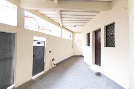 Casa para alugar com 130m², 2 quartos e 1 vagaÁrea externa