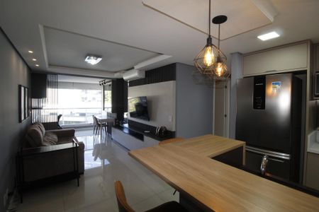 Apartamento para alugar com 55m², 1 quarto e 1 vagaSala