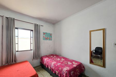 Casa à venda com 250m², 2 quartos e 2 vagas Casa à venda com 250m², 2 quartos e 2 vagasQuarto 2