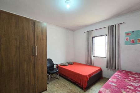 Casa à venda com 250m², 2 quartos e 2 vagas Casa à venda com 250m², 2 quartos e 2 vagasQuarto 2