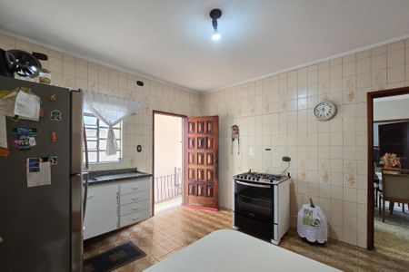 Casa à venda com 250m², 2 quartos e 2 vagas Casa à venda com 250m², 2 quartos e 2 vagasCozinha