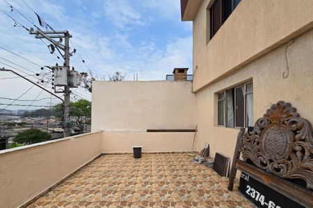 Casa à venda com 250m², 2 quartos e 2 vagas Casa à venda com 250m², 2 quartos e 2 vagasSacada