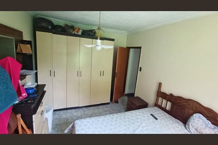 Casa à venda com 83m², 2 quartos e 2 vagas Casa à venda com 83m², 2 quartos e 2 vagasQuarto