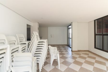 Apartamento à venda com 58m², 3 quartos e 1 vagaCondomínio - Salão de Festas 