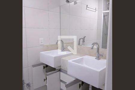 Apartamento para alugar com 3 quartos, 110m² em Loteamento Mogilar, Mogi das Cruzes