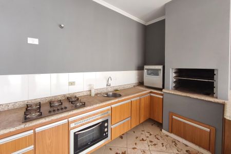 Casa de condomínio à venda com 334m², 4 quartos e 4 vagasÁrea gourmet