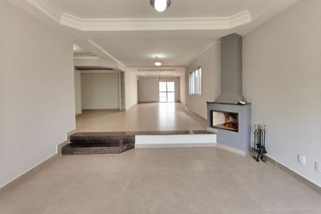 Casa de condomínio à venda com 334m², 4 quartos e 4 vagasSala de Estar