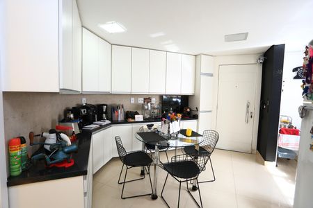 Apartamento à venda com 127m², 3 quartos e 2 vagasCozinha