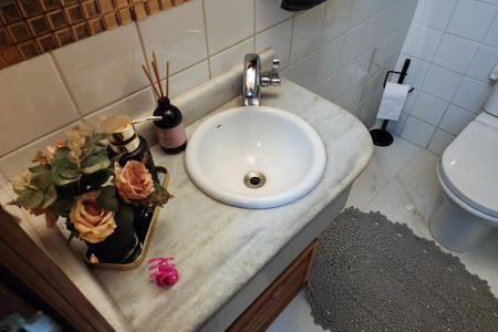 Casa à venda com 144m², 3 quartos e 2 vagasLavabo