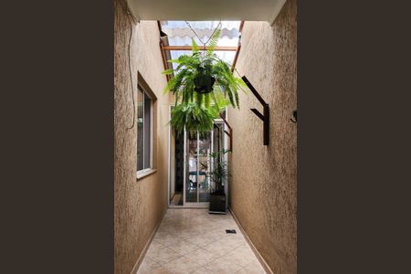 Casa à venda com 144m², 3 quartos e 2 vagasCorredor