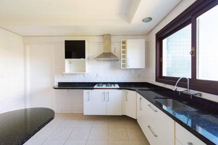 Apartamento para alugar com 180m², 3 quartos e 2 vagas Apartamento para alugar com 180m², 3 quartos e 2 vagasCozinha