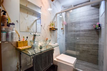 Casa à venda com 120m², 3 quartos e 1 vagaBanheiro da Suíte